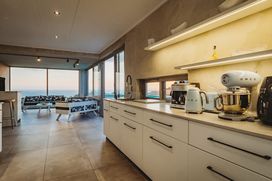 4 Bedroom Property for Sale in Herolds Bay Western Cape